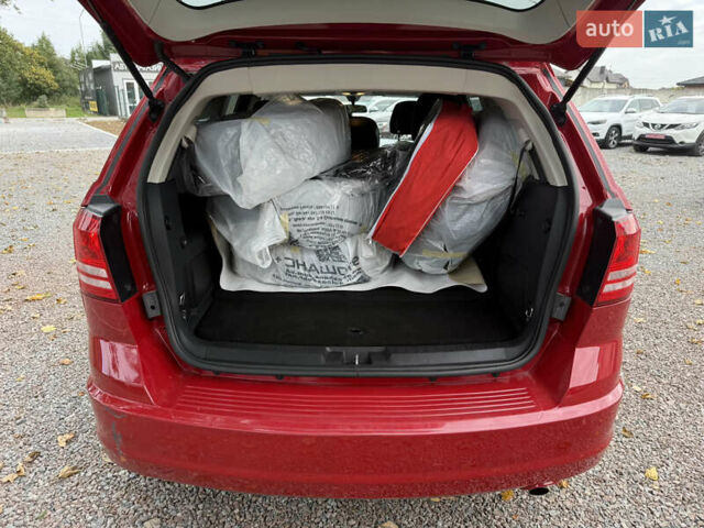 Красный Додж Джорни, объемом двигателя 2.36 л и пробегом 106 тыс. км за 11000 $, фото 14 на Automoto.ua