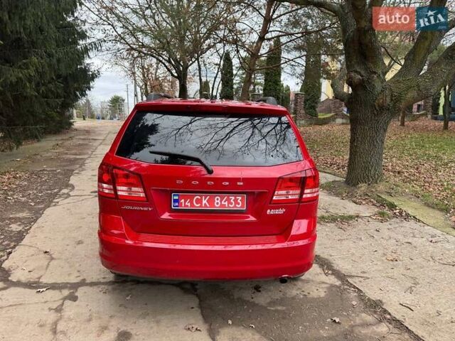 Красный Додж Джорни, объемом двигателя 2.36 л и пробегом 164 тыс. км за 10500 $, фото 11 на Automoto.ua