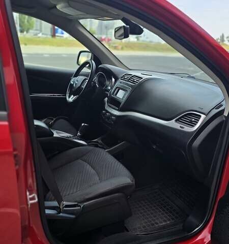 Красный Додж Джорни, объемом двигателя 2.36 л и пробегом 125 тыс. км за 13300 $, фото 24 на Automoto.ua