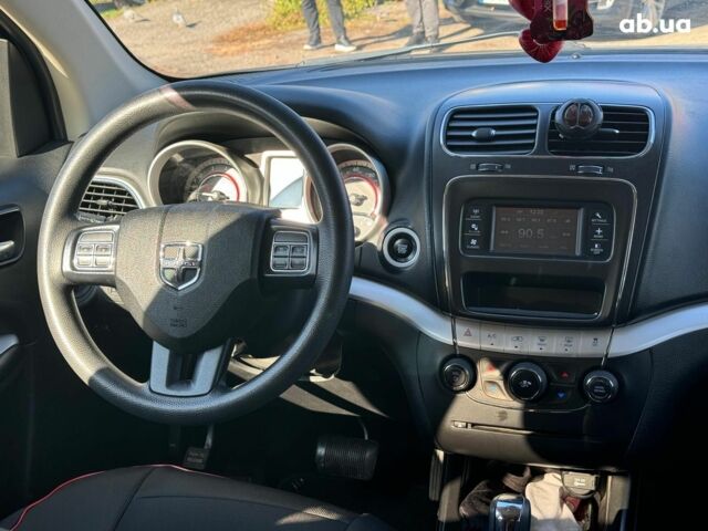 Красный Додж Джорни, объемом двигателя 2.4 л и пробегом 128 тыс. км за 10280 $, фото 28 на Automoto.ua