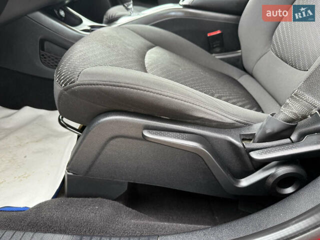 Красный Додж Джорни, объемом двигателя 2.36 л и пробегом 106 тыс. км за 11000 $, фото 32 на Automoto.ua