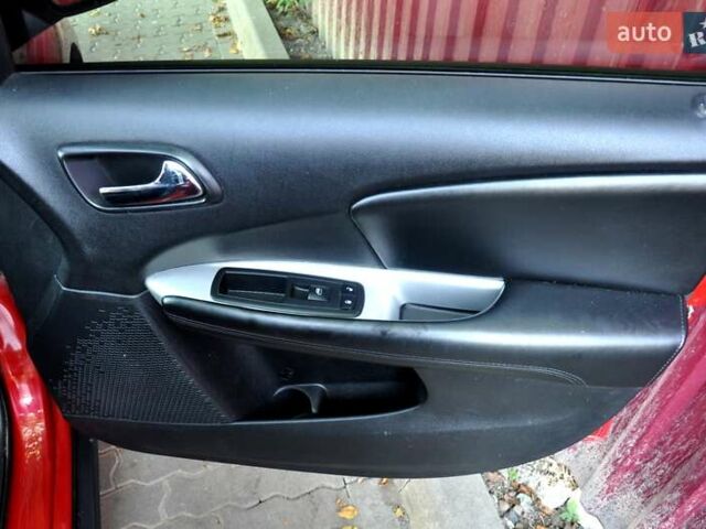 Красный Додж Джорни, объемом двигателя 2.36 л и пробегом 90 тыс. км за 10500 $, фото 24 на Automoto.ua