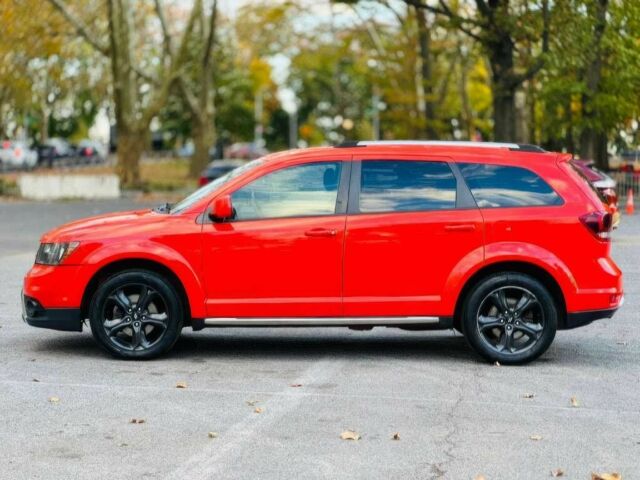 Красный Додж Джорни, объемом двигателя 3.6 л и пробегом 46 тыс. км за 2000 $, фото 3 на Automoto.ua