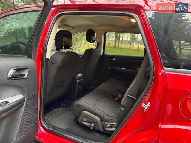Красный Додж Джорни, объемом двигателя 2.36 л и пробегом 164 тыс. км за 10500 $, фото 24 на Automoto.ua