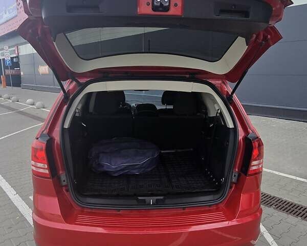 Красный Додж Джорни, объемом двигателя 2.36 л и пробегом 125 тыс. км за 13300 $, фото 29 на Automoto.ua