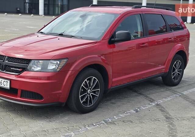 Красный Додж Джорни, объемом двигателя 2.36 л и пробегом 125 тыс. км за 13300 $, фото 1 на Automoto.ua
