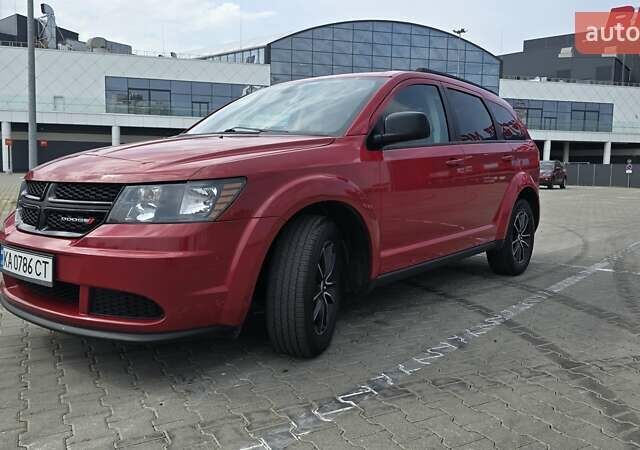 Красный Додж Джорни, объемом двигателя 2.36 л и пробегом 125 тыс. км за 13300 $, фото 10 на Automoto.ua