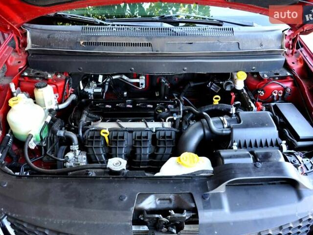 Красный Додж Джорни, объемом двигателя 2.36 л и пробегом 90 тыс. км за 10500 $, фото 35 на Automoto.ua