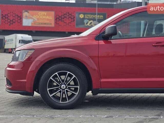 Красный Додж Джорни, объемом двигателя 2.36 л и пробегом 125 тыс. км за 13300 $, фото 8 на Automoto.ua