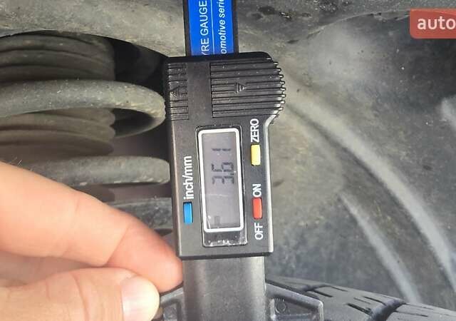 Красный Додж Джорни, объемом двигателя 2.36 л и пробегом 125 тыс. км за 13300 $, фото 12 на Automoto.ua