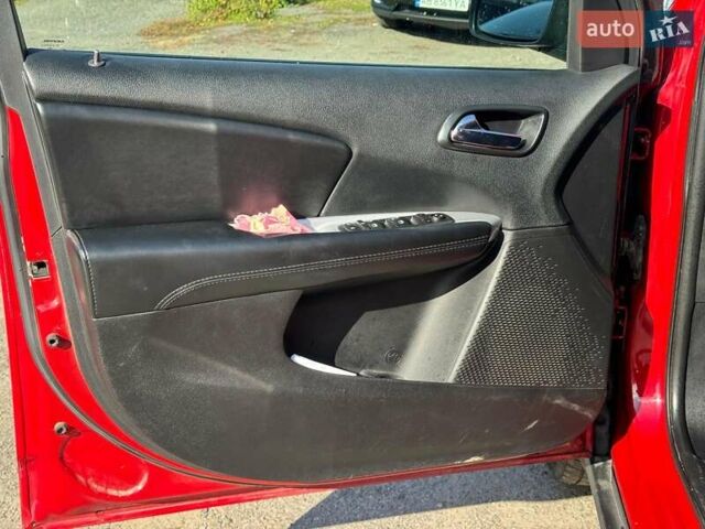Додж Джорні 2018 у Вінниці на Automoto.ua Червоний Додж Джорні, об'ємом двигуна 2.4 л та пробігом 128 тис. км за 10290 $, фото 13 на Automoto.ua