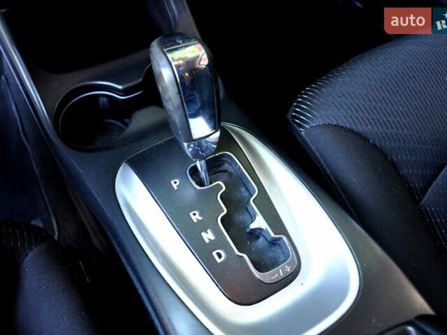 Красный Додж Джорни, объемом двигателя 2.36 л и пробегом 90 тыс. км за 10500 $, фото 30 на Automoto.ua