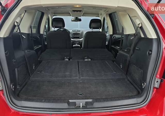 Красный Додж Джорни, объемом двигателя 2.36 л и пробегом 125 тыс. км за 13300 $, фото 32 на Automoto.ua