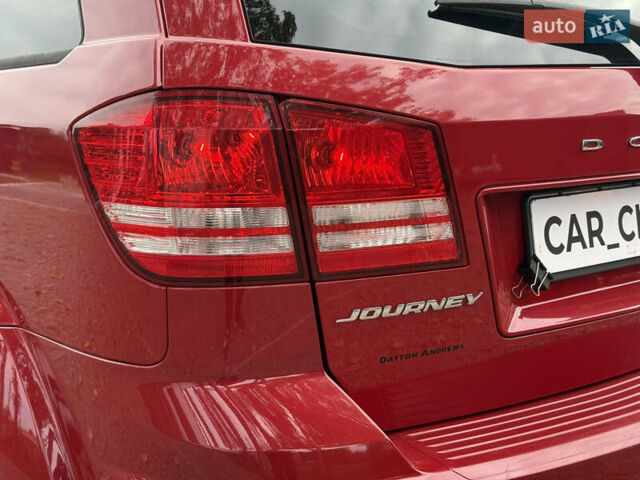 Красный Додж Джорни, объемом двигателя 2.36 л и пробегом 106 тыс. км за 11000 $, фото 10 на Automoto.ua