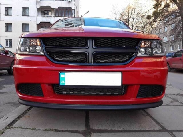 Красный Додж Джорни, объемом двигателя 2.4 л и пробегом 128 тыс. км за 10500 $, фото 5 на Automoto.ua