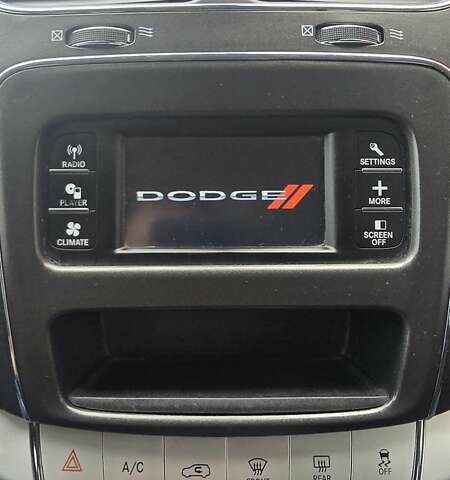 Красный Додж Джорни, объемом двигателя 2.36 л и пробегом 125 тыс. км за 13300 $, фото 21 на Automoto.ua