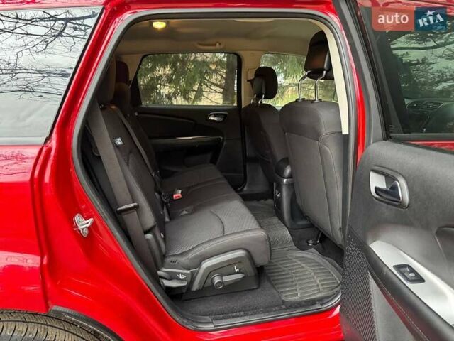 Красный Додж Джорни, объемом двигателя 2.36 л и пробегом 164 тыс. км за 10500 $, фото 19 на Automoto.ua