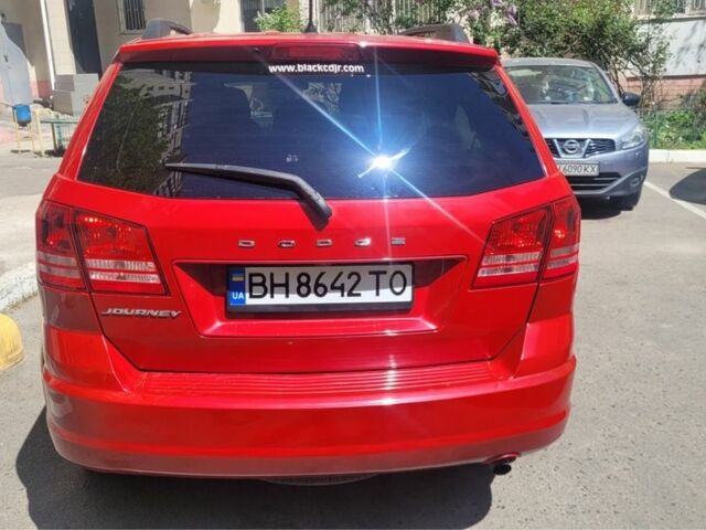 Красный Додж Джорни, объемом двигателя 2.4 л и пробегом 178 тыс. км за 11000 $, фото 2 на Automoto.ua