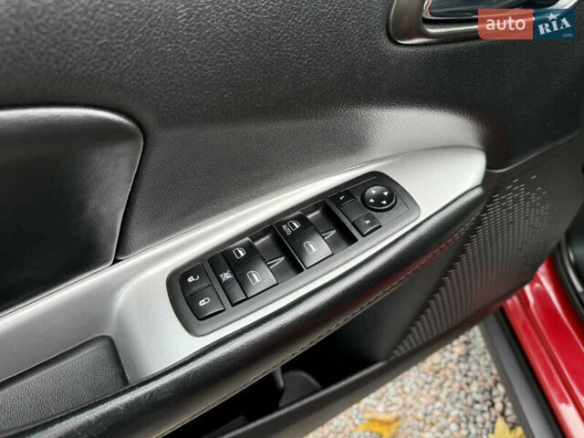 Красный Додж Джорни, объемом двигателя 2.36 л и пробегом 106 тыс. км за 11000 $, фото 29 на Automoto.ua