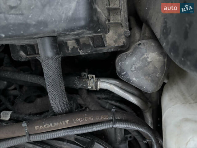 Красный Додж Джорни, объемом двигателя 3.6 л и пробегом 117 тыс. км за 19000 $, фото 51 на Automoto.ua