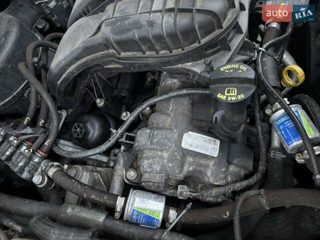 Красный Додж Джорни, объемом двигателя 3.6 л и пробегом 117 тыс. км за 19000 $, фото 49 на Automoto.ua