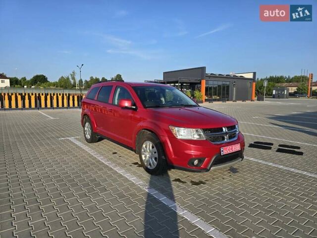 Красный Додж Джорни, объемом двигателя 3.61 л и пробегом 145 тыс. км за 11500 $, фото 3 на Automoto.ua