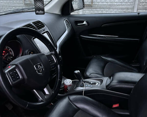 Красный Додж Джорни, объемом двигателя 3.6 л и пробегом 117 тыс. км за 19000 $, фото 24 на Automoto.ua