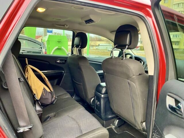 Красный Додж Джорни, объемом двигателя 2.4 л и пробегом 152 тыс. км за 12500 $, фото 10 на Automoto.ua