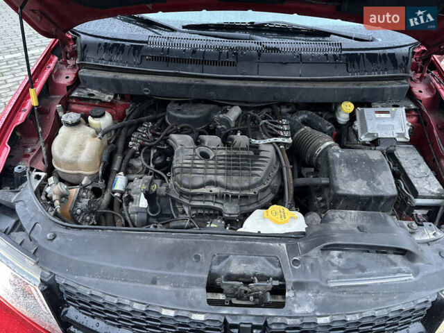 Красный Додж Джорни, объемом двигателя 3.6 л и пробегом 117 тыс. км за 19000 $, фото 48 на Automoto.ua