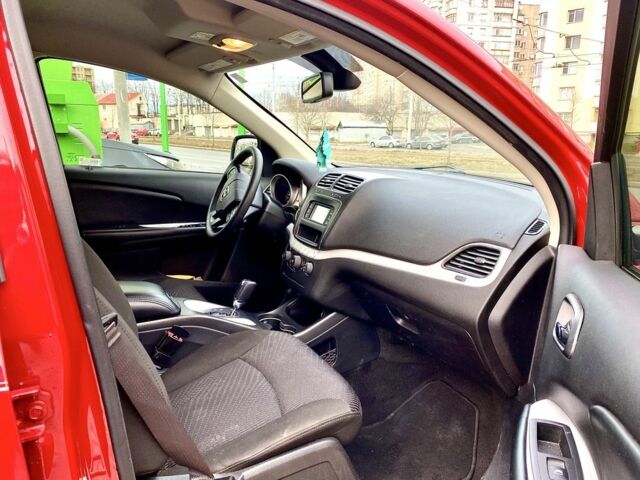 Красный Додж Джорни, объемом двигателя 2.4 л и пробегом 152 тыс. км за 12500 $, фото 9 на Automoto.ua