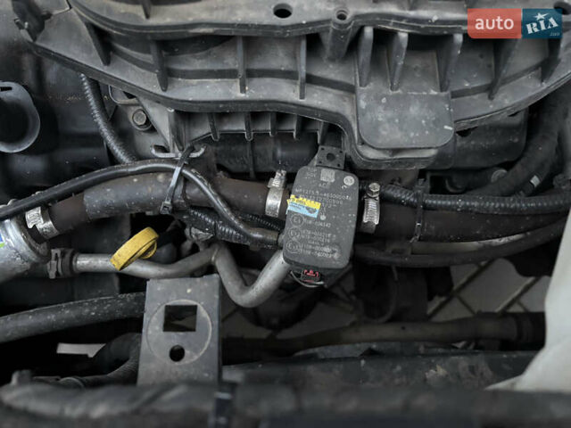 Красный Додж Джорни, объемом двигателя 3.6 л и пробегом 117 тыс. км за 19000 $, фото 50 на Automoto.ua