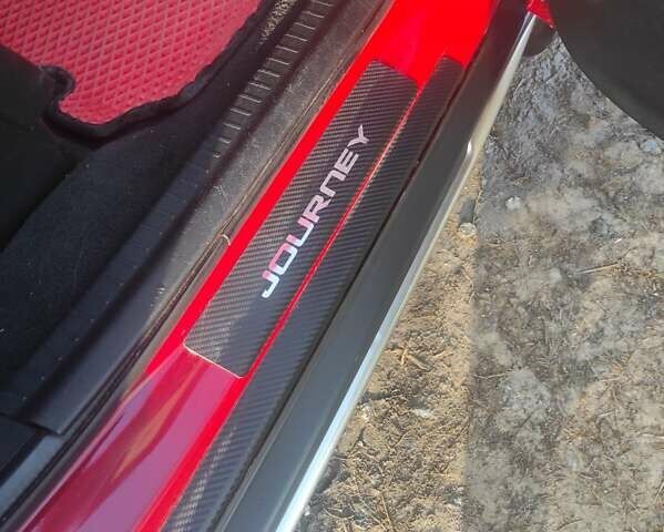 Красный Додж Джорни, объемом двигателя 2.36 л и пробегом 99 тыс. км за 16000 $, фото 24 на Automoto.ua