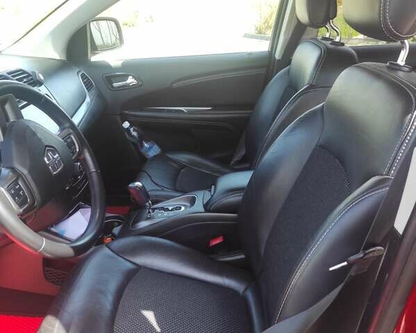 Красный Додж Джорни, объемом двигателя 2.36 л и пробегом 99 тыс. км за 16000 $, фото 10 на Automoto.ua