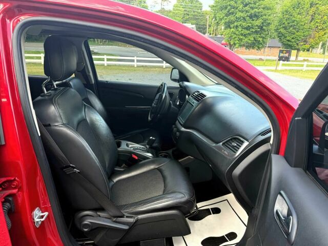 Красный Додж Джорни, объемом двигателя 2.4 л и пробегом 47 тыс. км за 7500 $, фото 10 на Automoto.ua