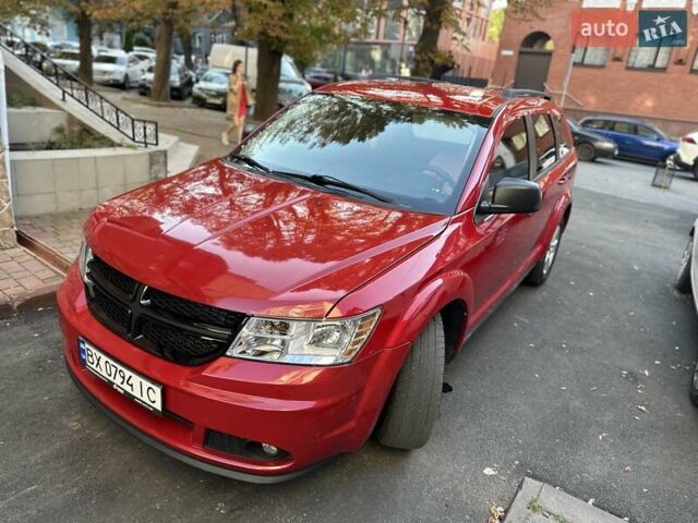 Красный Додж Джорни, объемом двигателя 2.36 л и пробегом 136 тыс. км за 12900 $, фото 3 на Automoto.ua