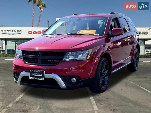 Красный Додж Джорни, объемом двигателя 2.36 л и пробегом 88 тыс. км за 2650 $, фото 2 на Automoto.ua