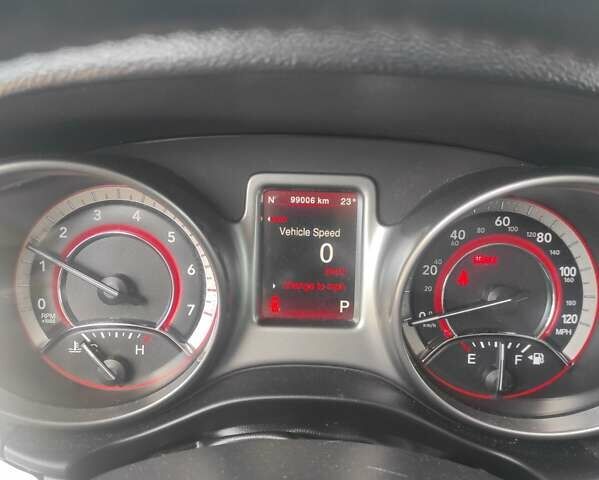 Красный Додж Джорни, объемом двигателя 2.36 л и пробегом 99 тыс. км за 16000 $, фото 8 на Automoto.ua