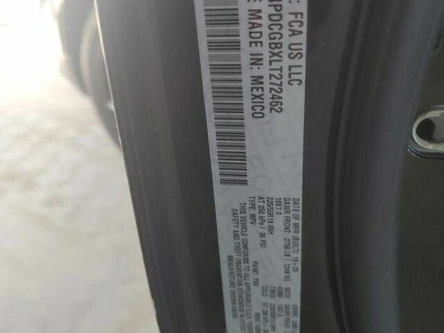 Красный Додж Джорни, объемом двигателя 2.4 л и пробегом 131 тыс. км за 1900 $, фото 12 на Automoto.ua