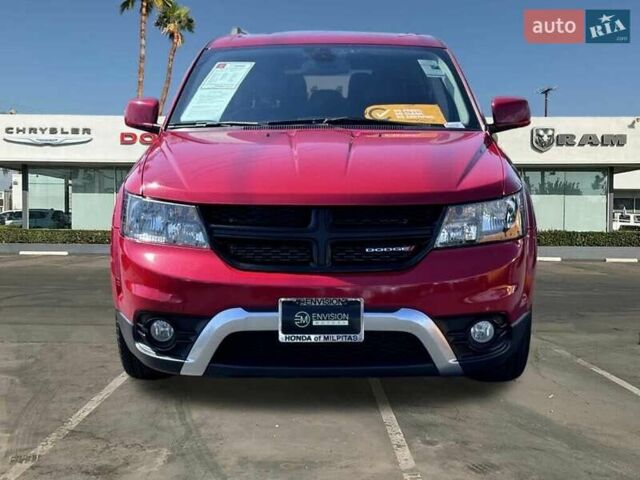 Красный Додж Джорни, объемом двигателя 2.36 л и пробегом 88 тыс. км за 2650 $, фото 1 на Automoto.ua