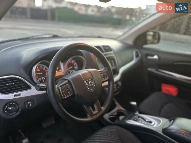 Красный Додж Джорни, объемом двигателя 2.36 л и пробегом 136 тыс. км за 12900 $, фото 21 на Automoto.ua