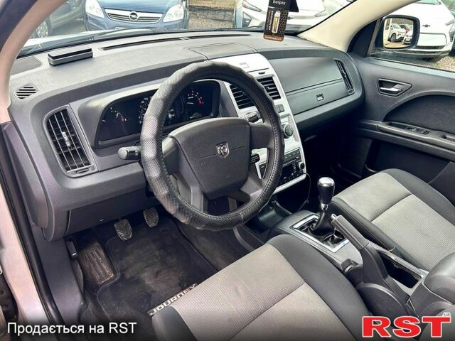Додж Джорні, об'ємом двигуна 24 л та пробігом 208 тис. км за 7700 $, фото 8 на Automoto.ua