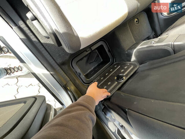 Додж Джорни, объемом двигателя 2 л и пробегом 175 тыс. км за 8700 $, фото 31 на Automoto.ua