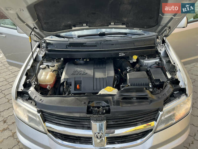 Додж Джорни, объемом двигателя 2 л и пробегом 175 тыс. км за 8700 $, фото 10 на Automoto.ua