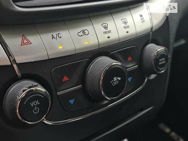 Додж Джорни, объемом двигателя 2.36 л и пробегом 284 тыс. км за 10999 $, фото 17 на Automoto.ua