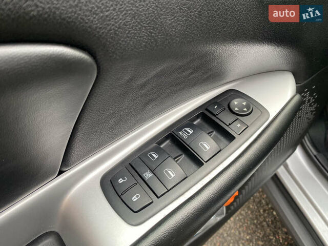 Додж Джорни, объемом двигателя 2.4 л и пробегом 155 тыс. км за 10800 $, фото 11 на Automoto.ua