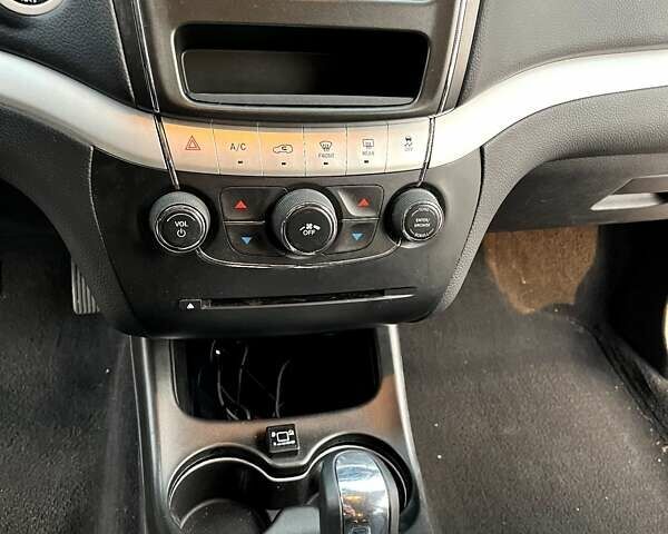 Додж Джорни, объемом двигателя 2.36 л и пробегом 191 тыс. км за 11400 $, фото 12 на Automoto.ua
