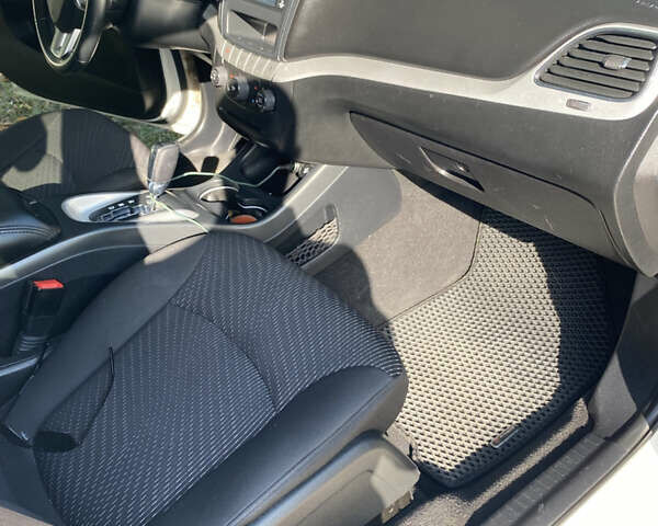 Додж Джорни, объемом двигателя 3.6 л и пробегом 91 тыс. км за 13500 $, фото 5 на Automoto.ua