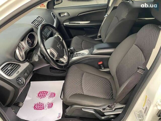 Додж Джорні, об'ємом двигуна 2.4 л та пробігом 111 тис. км за 13700 $, фото 10 на Automoto.ua