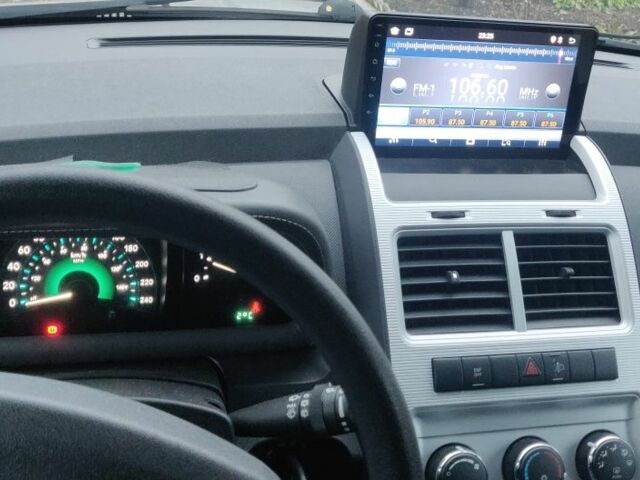 Сірий Додж Джорні, об'ємом двигуна 2 л та пробігом 220 тис. км за 7500 $, фото 9 на Automoto.ua