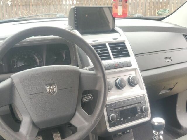 Сірий Додж Джорні, об'ємом двигуна 2 л та пробігом 220 тис. км за 7500 $, фото 6 на Automoto.ua